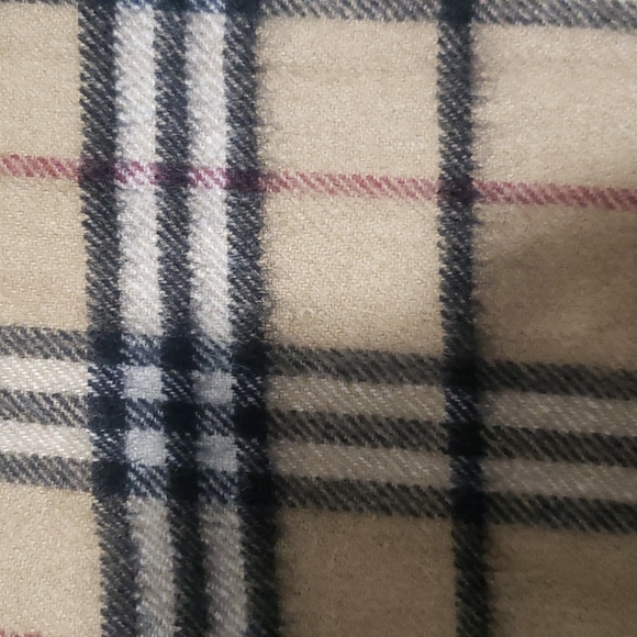 Scarf - Picture 6 of 6